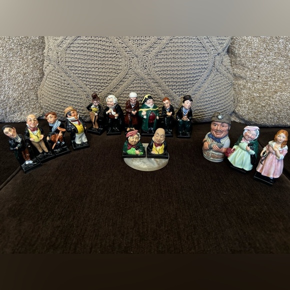 Royal Doulton Red and Green Decorative Accents Vintage colección . 15 characters - Picture 6 of 16